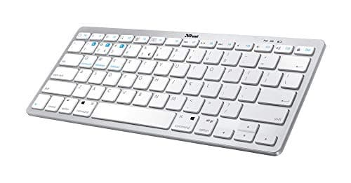 Trust Nado Tastiera Bluetooth Sottile per PC / Smart TV / Tablet / Laptop / Smartphone / Android, Layout Italiano QWERTY, Tastiera Wireless Leggera, Triplo Pairing, 12 Tasti Multimediali - Bianco