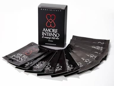AMORE INTENSO®| Olio massaggio sensuale per coppia, 99% Naturale, profumo delicato Ylang Ylang, ideale per momenti di intimità, olio per massaggio rilassante corpo e rapporti, Non Appiccica