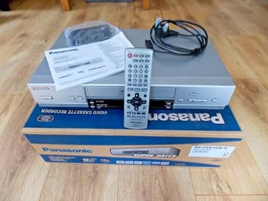 Panasonic NV-HV 61 EG-K - Videoregistratore VHS, colore: nero