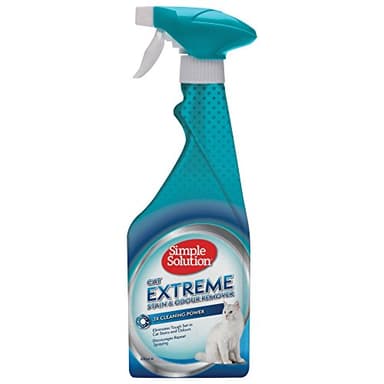 Simple Solution Extreme Cat Stain And Odour Remover - Detergente Enzimatico con Potere pulente 3X PRO-Bacteria - Confezione da 4 Pezzi (2 Litri)