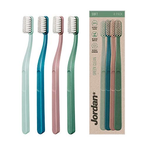 Jordan ® | Spazzolino manuale da denti Green Clean, sostenibile realizzato con materiali riciclati | Ecologico | Setole morbide | Colore misto | Confezione da 4 unità
