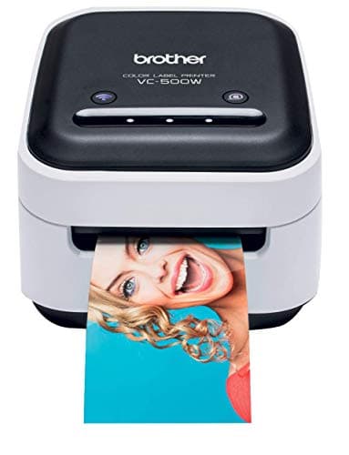 Brother VC-500WCR, stampante per etichette a colori, adatta per attività creative, connessione wireless, tecnologia di stampa ZINK (Zero-INK), 5 diverse larghezze di rotoli, da 9 a 50 mm