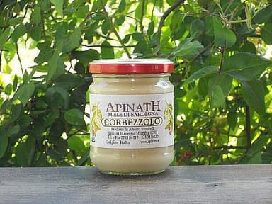 Miele di corbezzolo sardo (10 vasetti da 250 gr) prodotto dall'apicoltore di Marrubiu, Sardegna - Apinath. Il mitico miele amaro. Miglior miele sardo prodotto da Alberto Scarabelli, Apinath a Marrubiu