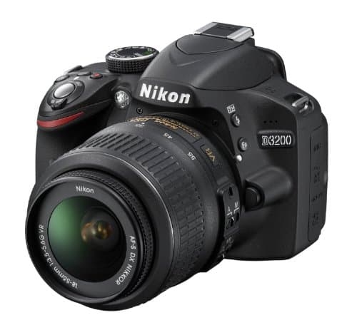 Nikon D3200 Fotocamera Reflex Digitale, 24.2 Megapixel con Obiettivo 18-55VR, Colore Nero [Versione EU]